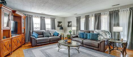 House (4 Bedrooms) | Interior