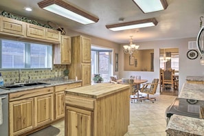 House (4 Bedrooms) | Interior - Waterfront Hollister Retreat w/ Dock & Game Room! (Hollister)