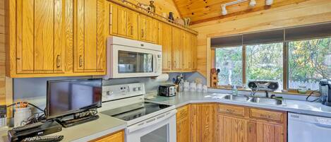 Cottage (2 Bedrooms) | Interior