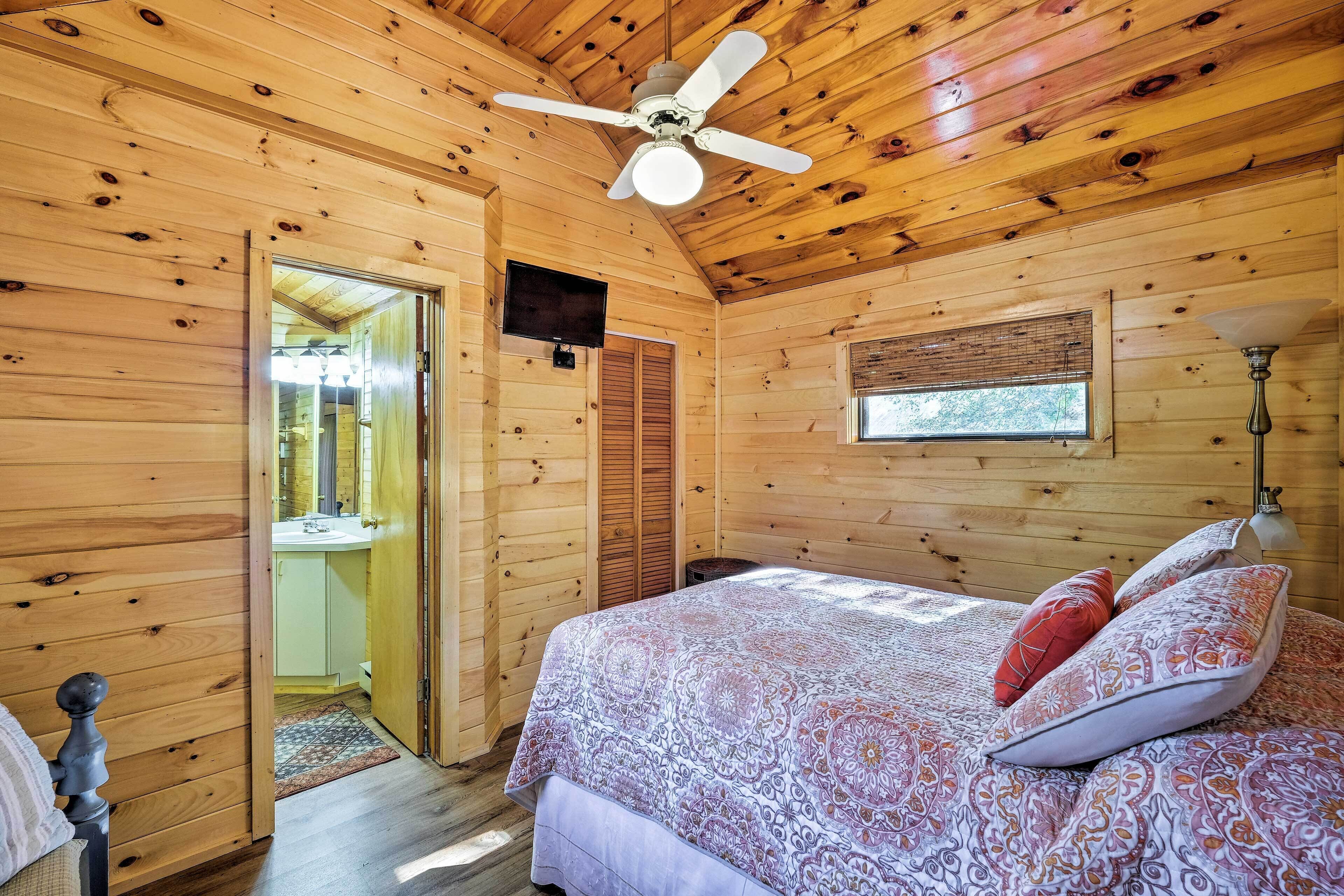 Cottage (2 Bedrooms) | Interior