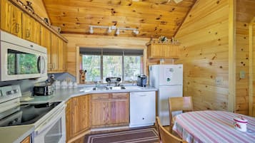 Cottage (2 Bedrooms) | Interior