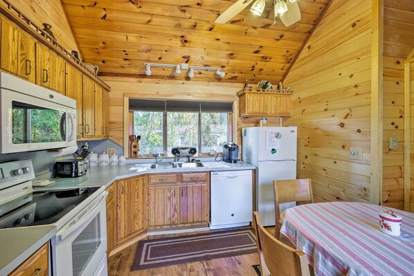 Cottage (2 Bedrooms) | Interior - Bolton Landing Cottage w/ Deck, Walk to Beach! (Bolton Landing)