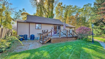 Cottage (2 Bedrooms) | Front of property