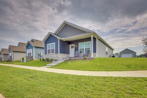 Interior - Indiana Vacation Rental Near Downtown Louisville! (Jeffersonville)