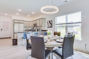 Interior - Indiana Vacation Rental Near Downtown Louisville! (Jeffersonville)