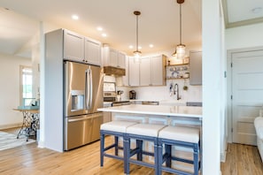 House (3 Bedrooms) | Interior
