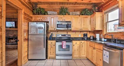 Luxe Smoky Mountain Cabin: Indoor Pool & Fire Pit!