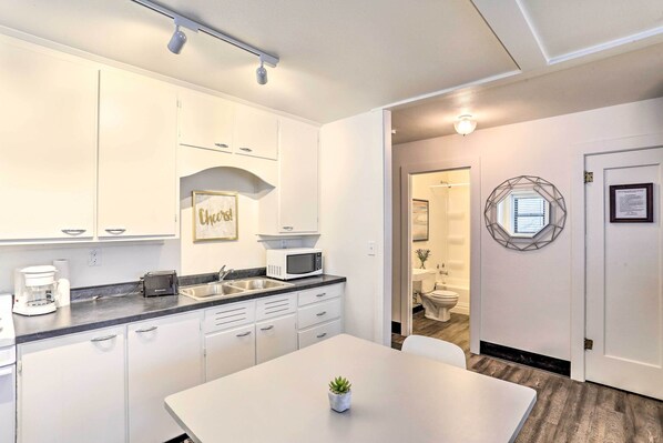 Apartment (1 Bedroom) | Interior