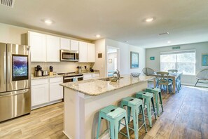 House (3 Bedrooms) | Interior - Foley Vacation Rental: 7 Mi to Gulf Shores Beaches (Foley)