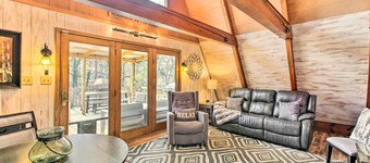 Lake Hamilton Cabin: Boating Getaway!