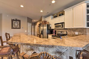 Apartment (3 Bedrooms) | Interior - Lakefront Balcony + Pool Access: Camdenton Condo (Camdenton)