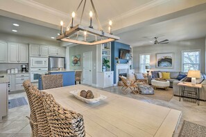 Interior - Steps to Sand: Hilton Head Retreat w/ Pool Access! (Hilton Head Island)