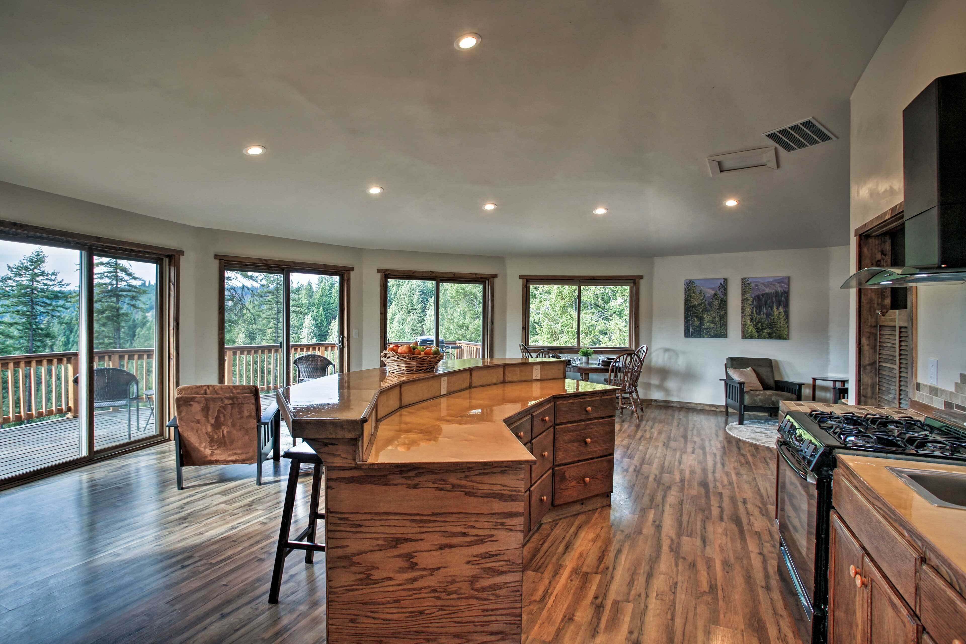 House (3 Bedrooms) | Interior