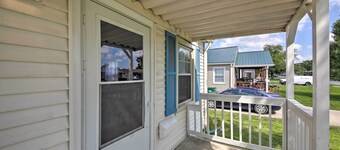 Walk to Speedway & Hall of Fame: Indianapolis Home