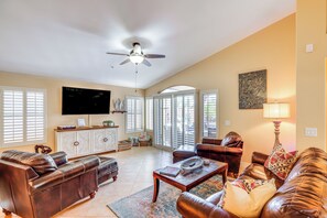 Interior - 2 Mi to Westworld: Scottsdale Home w/ Heated Pool (Scottsdale)