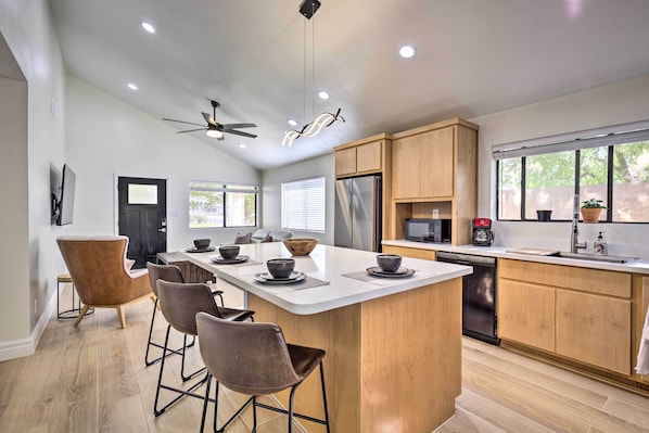 Interior - Renovated Yuma Home w/ Community Pool! (Yuma)