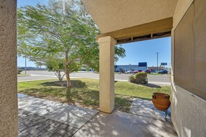Apartment (2 Bedrooms) | Interior - Renovated Yuma Home w/ Community Pool! (Yuma)
