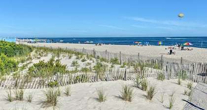 Seaside Escape < 1 Mi to Cape May Public Beach