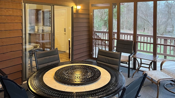 House (2 Bedrooms) | Interior - Creekfront Cabin Near Chattanooga w/ Hot Tub! (Ooltewah)