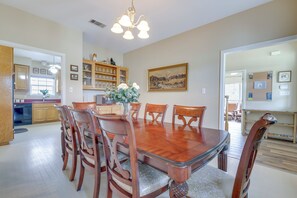 House (4 Bedrooms) | Interior - 'fox Ridge Farmhouse' - Hill Country Getaway! (San Marcos)