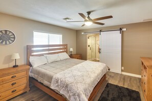 House (3 Bedrooms) | Interior