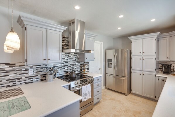 House (3 Bedrooms) | Interior