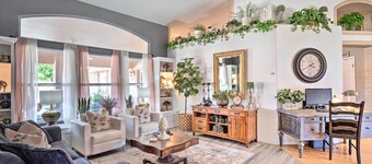 Pool, Putting Green, Fire Pit: Elegant Peoria Home