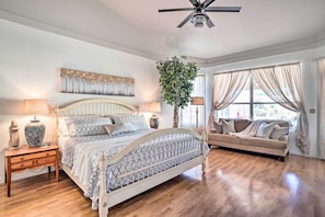 House (5 Bedrooms) | Interior