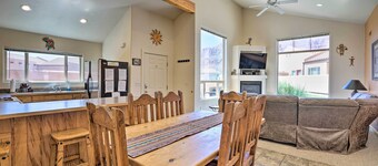Moab Townhome w/ Pool Access + Stunning Mtn Views!
