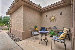 House (2 Bedrooms) | Interior