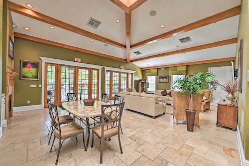 Luxury Golf Villa in Beautiful Lely Resort w/ Pool