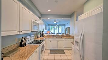 Villa (2 Bedrooms) | Interior