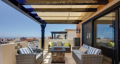 Casa Verde in Cabo San Lucas - 3 Mi to Marina!