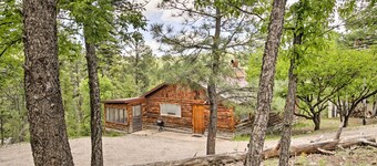 Ruidoso Cabin w/ Sunroom, Surrounded By Wildlife!
