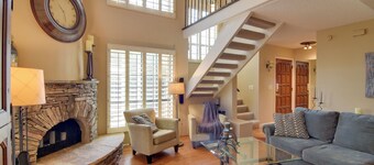 North Phoenix Gem w/ Courtyard & Pool Access