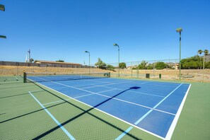 Apartment (2 Bedrooms) | Interior - Centrally Located Escape w/ Pool Access in Phoenix (Phoenix)