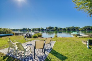 House (3 Bedrooms) | Property grounds