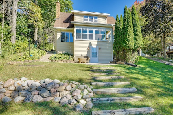 House (3 Bedrooms) | Interior - Waterfront Fond du Lac Home on Deneveu Lake! (Fond du Lac)