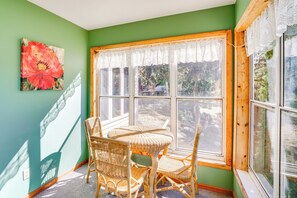 House (3 Bedrooms) | Interior - Waterfront Fond du Lac Home on Deneveu Lake! (Fond du Lac)