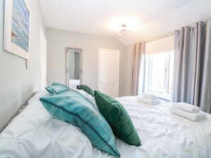 3 bedrooms, individually decorated, individually furnished, free WiFi - Donnys Plaice (Great Yarmouth)