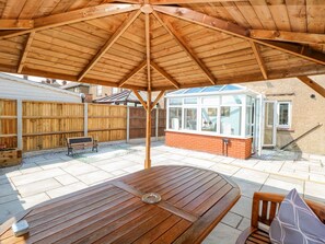 Property grounds - Donnys Plaice (Great Yarmouth)