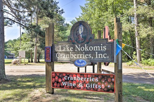 Simple Cranberry & Wine Farm Home w/ Fire Pit!