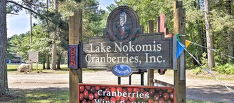 Simple Cranberry & Wine Farm Home w/ Fire Pit!