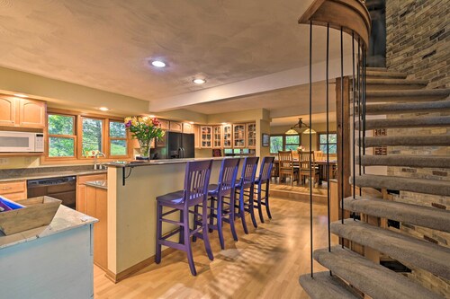 Spacious Lakehouse w/ Deck, Kayaks, & Dock!