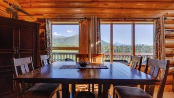 Rumah (5 Bedrooms) | Interior