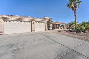 Interior - Pool + Jacuzzi: Lake Havasu Home! (Lake Havasu City)
