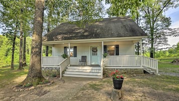 House (2 Bedrooms) | Front of property