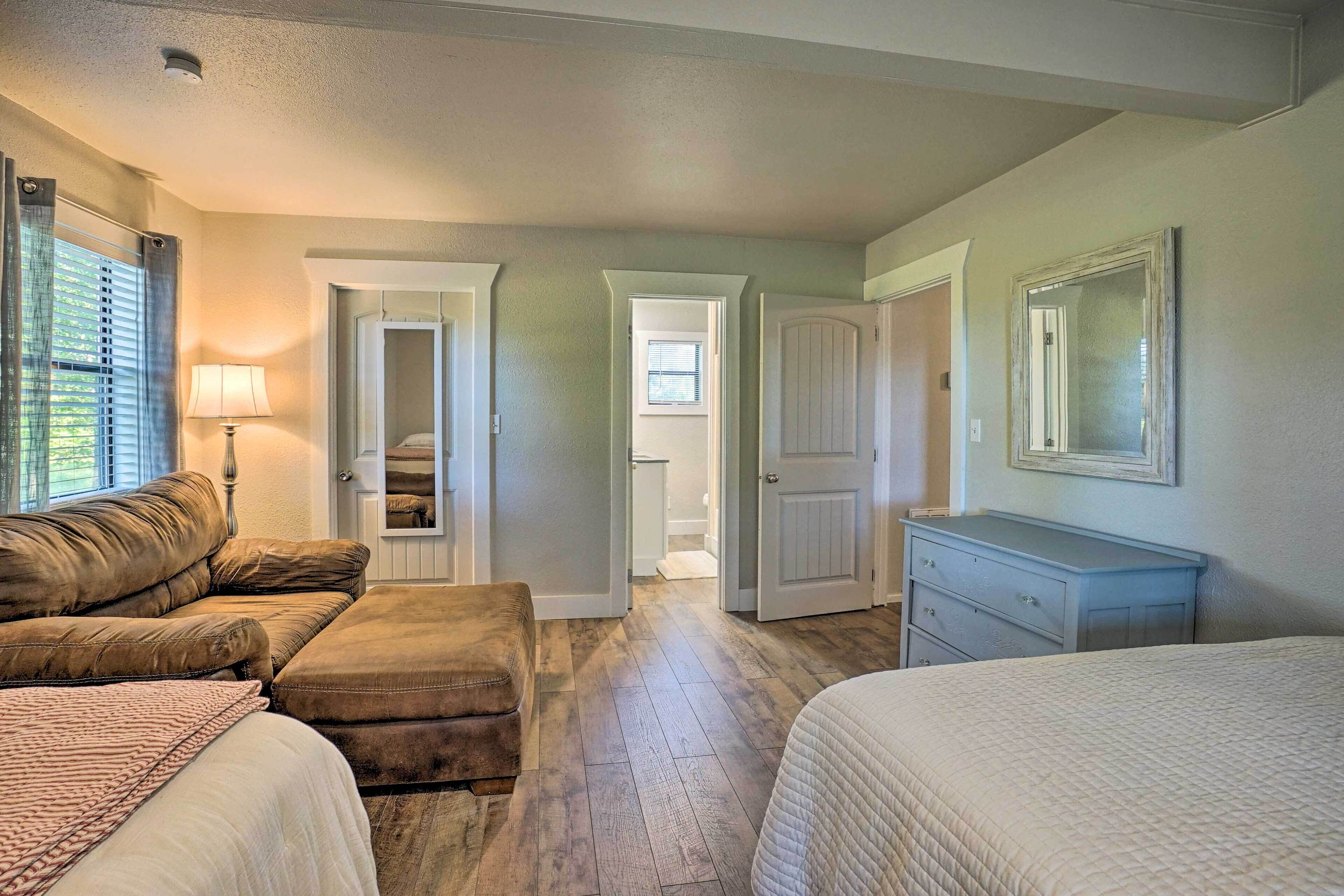 Casa (2 Bedrooms) | Interior