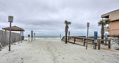 Breezy Murrells Inlet Condo w/ Deck: Walk to Beach