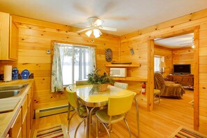 Ev (2 Bedrooms) | İç mekân
